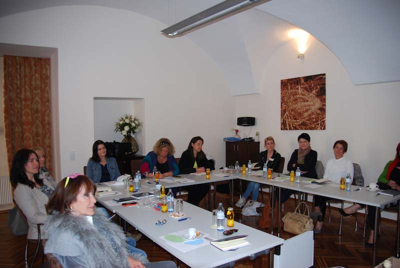 Bettina_Assinger_Kleider_machen_Frauen_0041