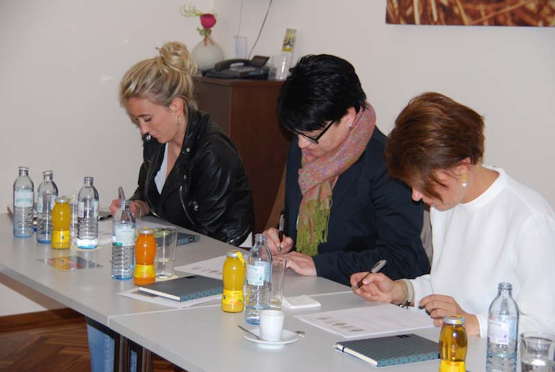 Bettina_Assinger_Kleider_machen_Frauen_0062