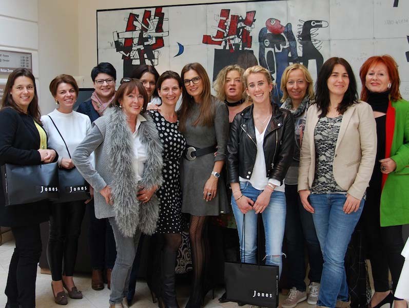 Bettina_Assinger_Kleider_machen_Frauen_0083